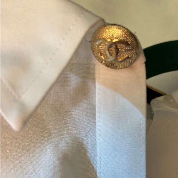 Gold-Tone Button Accessory - Picture 10 of 11